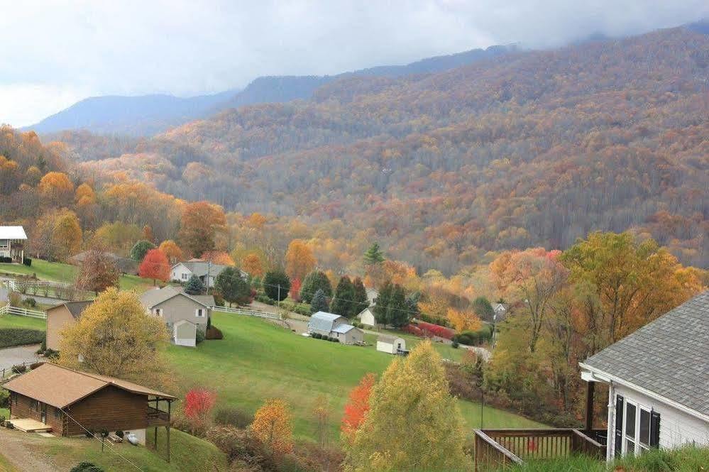 The Yellow House On Plott Creek Waynesville Zewnętrze zdjęcie
